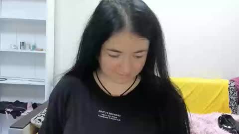 Snapshot of sweetmarylove chatting on September 21, 9:33 am sweetmarylove online show from September 21, 9:33 am