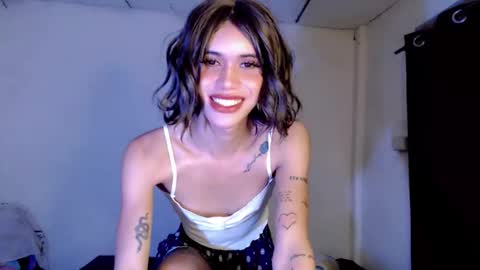 Erica   online show from November 30, 3:54 am