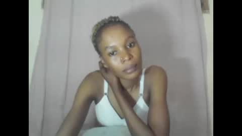 Snapshot of sweetpetite254 chatting on February 21, 6:59 pm ESTHER online show from February 21, 6:59 pm