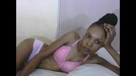 Snapshot of sweetpetite254 chatting on September 17, 2:19 pm ESTHER online show from September 17, 2:19 pm