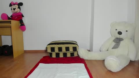 Snapshot of sweetpussymilf02 chatting on January 20, 8:09 am Anne online show from January 20, 8:09 am