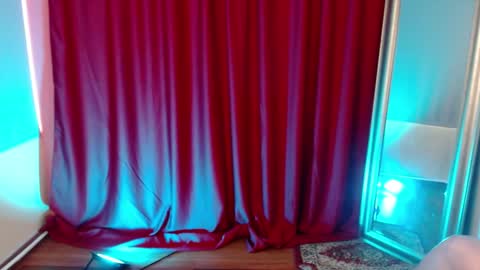 Snapshot of sweetrubiblues chatting on February 8, 7:16 pm Rubi online show from February 8, 7:16 pm