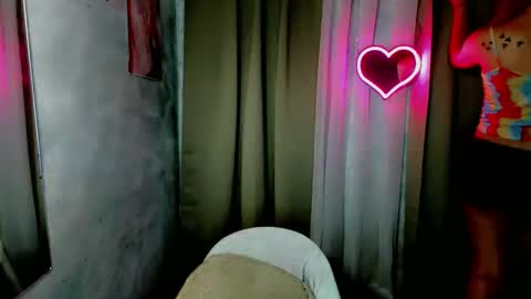 sweetsassyvv online show from October 23, 2:33 am