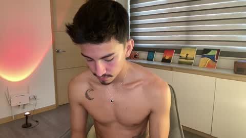 Snapshot of sweettaaron chatting on November 12, 5:13 pm Andy online show from November 12, 5:13 pm