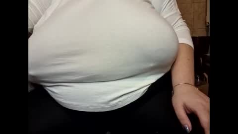 Maya online show from February 16, 3:05 pm