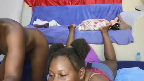 Snapshot of sweety_shawtys chatting on January 30, 12:50 am shawtyshasha online show from January 30, 12:50 am