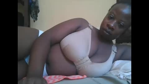 sweetyass25 online show from October 11, 5:28 am