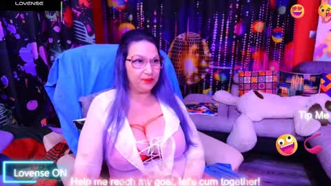 Snapshot of sweetylisahard chatting on February 15, 7:17 pm Lisa online show from February 15, 7:17 pm