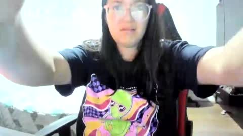 sweetyypeach online show from December 3, 12:35 am