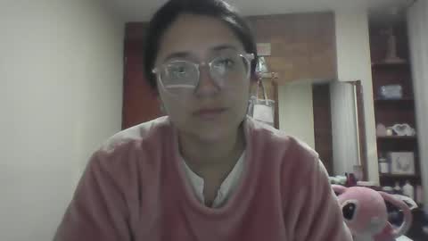 sweetyypeach online show from December 28, 3:47 am