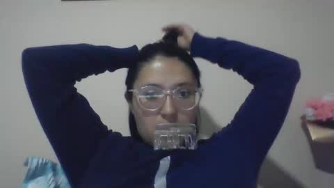 sweetyypeach online show from February 5, 4:16 am