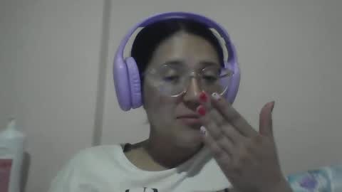 sweetyypeach online show from February 21, 3:56 am