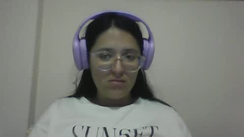 sweetyypeach online show from February 24, 3:23 am