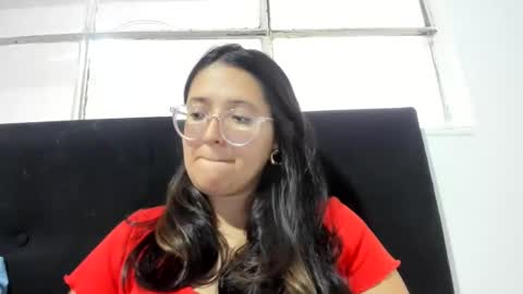 sweetyypeach online show from February 26, 7:49 pm