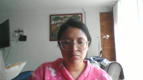 sweetyypeach online show from March 2, 1:27 pm