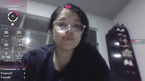 sweetyypeach online show from September 23, 4:15 am