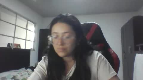 sweetyypeach online show from November 24, 9:03 pm