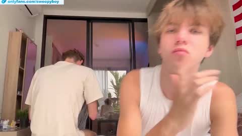 swoopyboy online show from November 23, 7:19 am