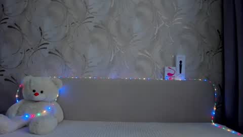 Snapshot of swweetangel chatting on February 1, 10:15 am Ana online show from February 1, 10:15 am