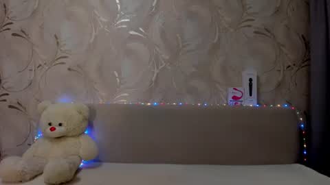 Snapshot of swweetangel chatting on March 5, 1:31 am Ana online show from March 5, 1:31 am