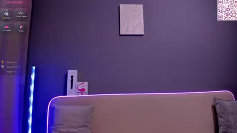 Snapshot of swweetangel chatting on September 13, 1:49 am Ana online show from September 13, 1:49 am