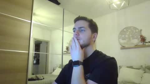 Snapshot of syl092 chatting on December 11, 5:04 pm syl092 online show from December 11, 5:04 pm