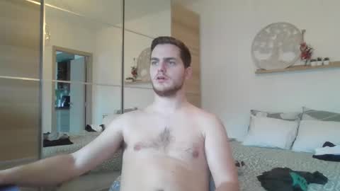 Snapshot of syl092 chatting on December 13, 2:38 pm syl092 online show from December 13, 2:38 pm