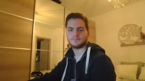 Snapshot of syl092 chatting on December 16, 4:16 pm syl092 online show from December 16, 4:16 pm