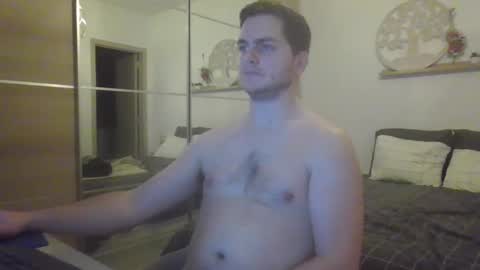 Snapshot of syl092 chatting on February 3, 5:14 pm syl092 online show from February 3, 5:14 pm