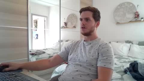 Snapshot of syl092 chatting on September 11, 3:56 pm syl092 online show from September 11, 3:56 pm