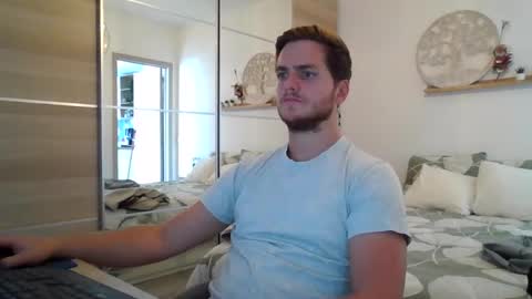 Snapshot of syl092 chatting on September 13, 2:17 pm syl092 online show from September 13, 2:17 pm