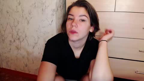 SyrenDixon online show from October 21, 7:14 pm