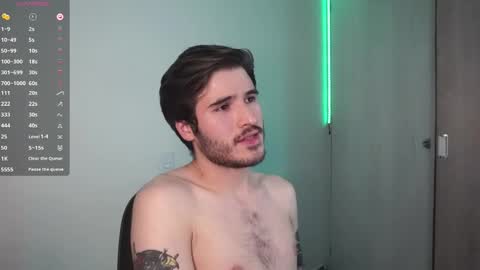 t0ny_wylie online show from December 12, 4:04 am