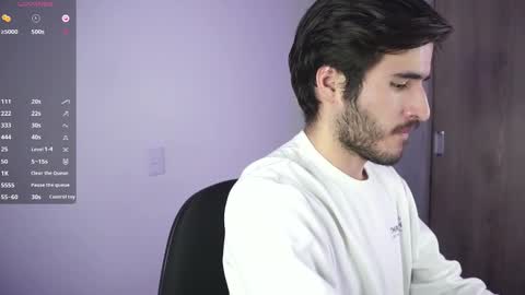 t0ny_wylie online show from December 18, 5:37 am