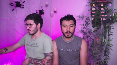 t0ny_wylie online show from October 22, 9:14 pm