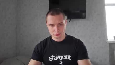 Snapshot of t30t chatting on November 7, 7:19 am Den online show from November 7, 7:19 am