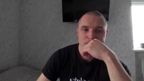 Snapshot of t30t chatting on November 12, 8:04 am Den online show from November 12, 8:04 am