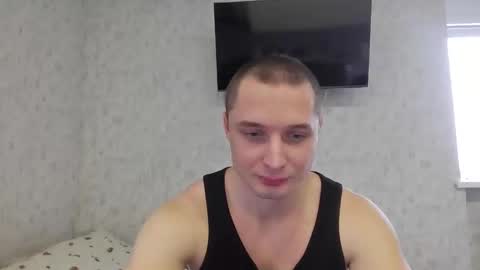 Snapshot of t30t chatting on November 30, 9:02 am Den online show from November 30, 9:02 am