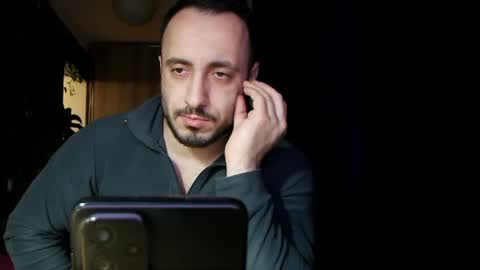 Huracane online show from February 2, 4:54 pm