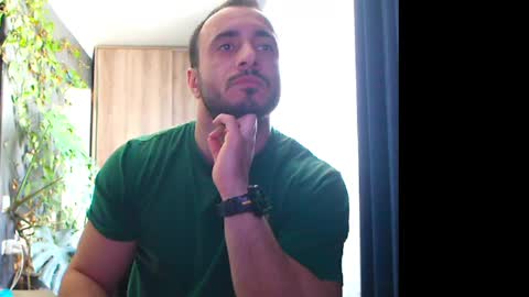 Huracane online show from March 10, 9:21 am