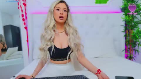 Arianna online show from March 6, 1:46 pm