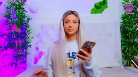 Arianna online show from October 17, 12:08 pm