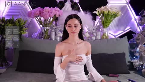 TAANNI online show from February 1, 6:54 am