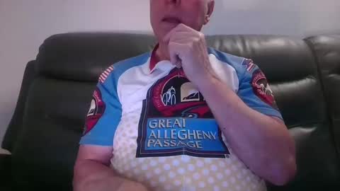 tacrunner66_ online show from October 15, 2:39 pm