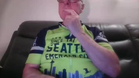 tacrunner66_ online show from October 22, 1:55 pm