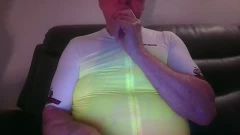 tacrunner66_ online show from November 21, 3:22 pm