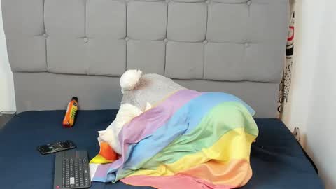 Snapshot of tailor_hot1 chatting on October 23, 3:33 pm tailor online show from October 23, 3:33 pm