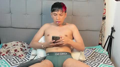 Snapshot of tailor_hot1 chatting on November 11, 3:56 pm tailor online show from November 11, 3:56 pm