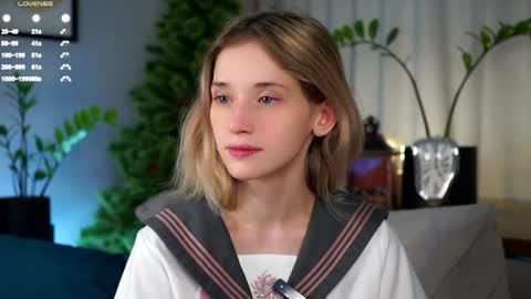 Mia online show from February 26, 1:21 am