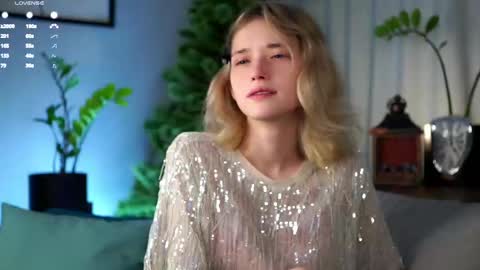 Mia online show from February 27, 1:38 am